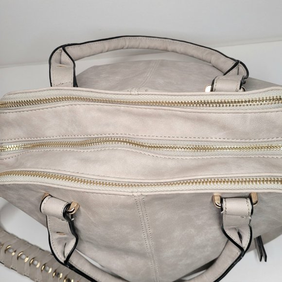 Grey Soft Vegan Leather Large Crossbody Handbag - Picture 3 of 14